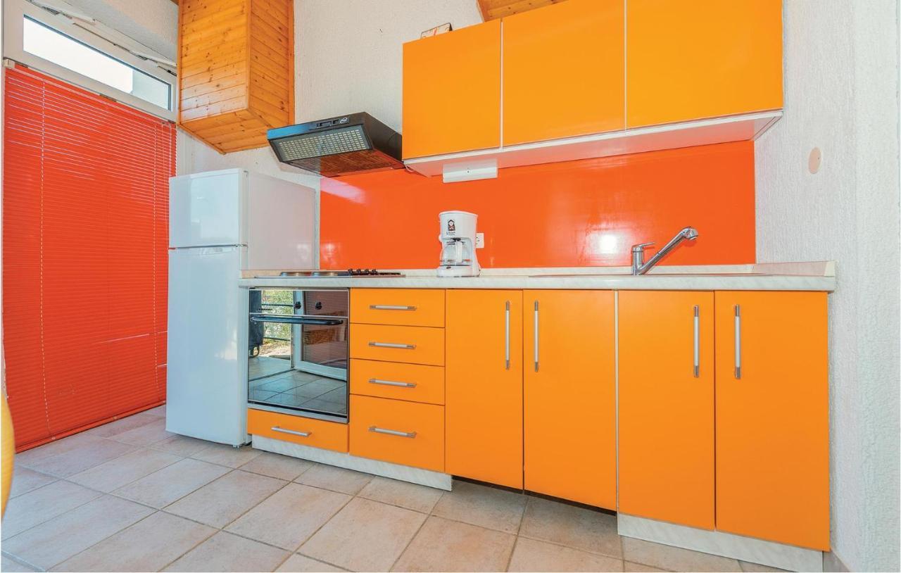 Lovely Apartment In Rogoznica With Wifi Zewnętrze zdjęcie